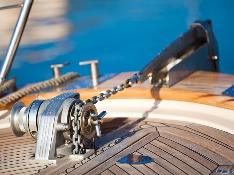 Tips for Choosing The Right Boat Anchor Winch
